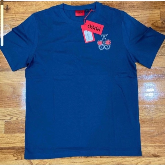 🔥Brand New Authentic Hugo Boss POLO Medium Never Worn 🔥 - Picture 3 of 3